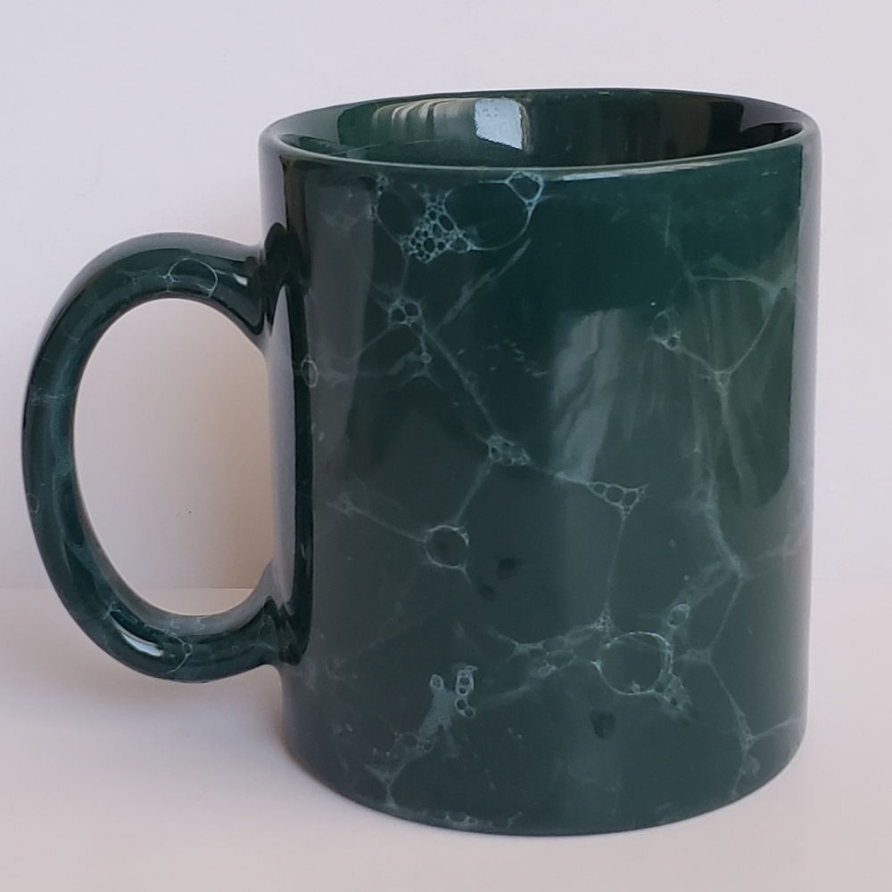 Green Mug With Marble Pattern Design - Picture 3 of 10